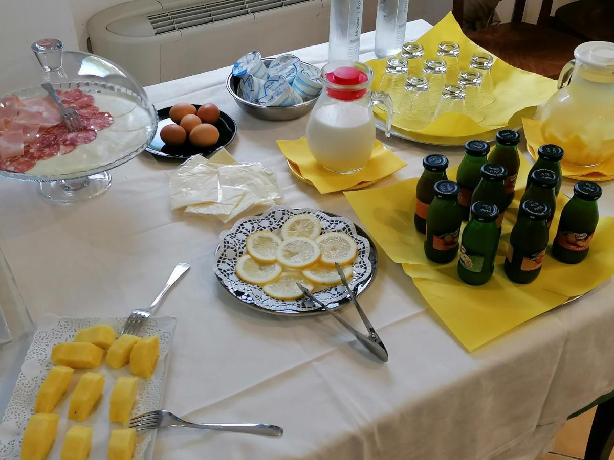 Hotel Posidonia Sapri Buitenkant foto